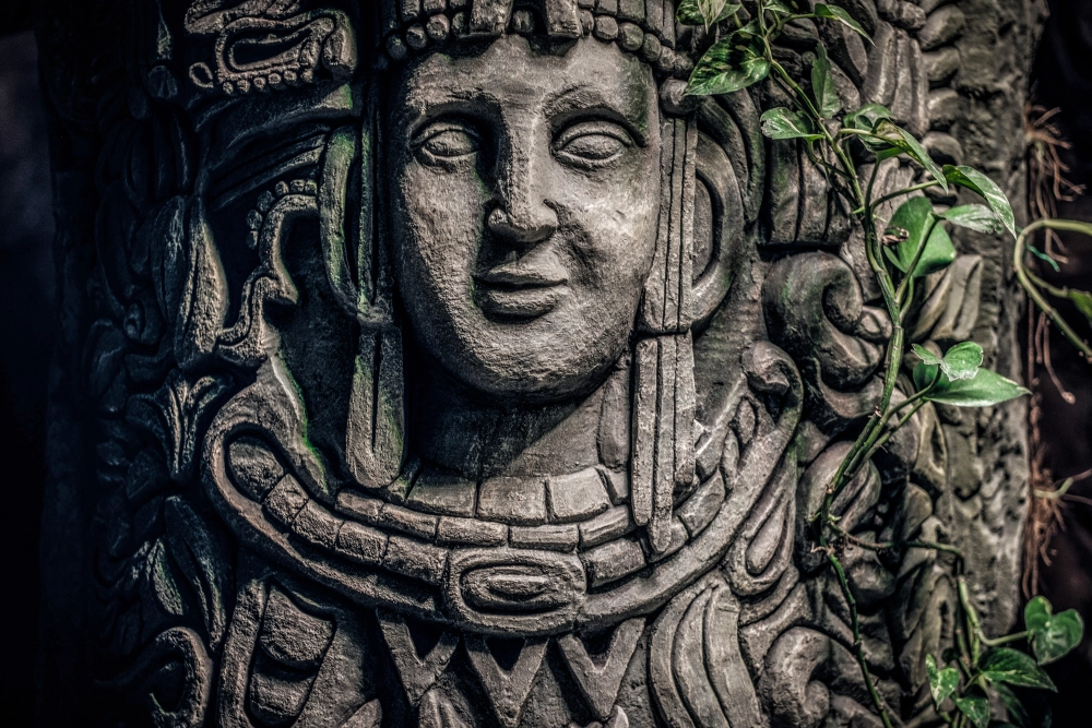Mayas & Aztecs